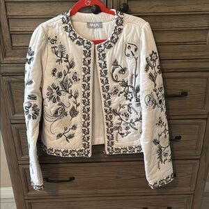 blue b Embroidered White and Black Blazer